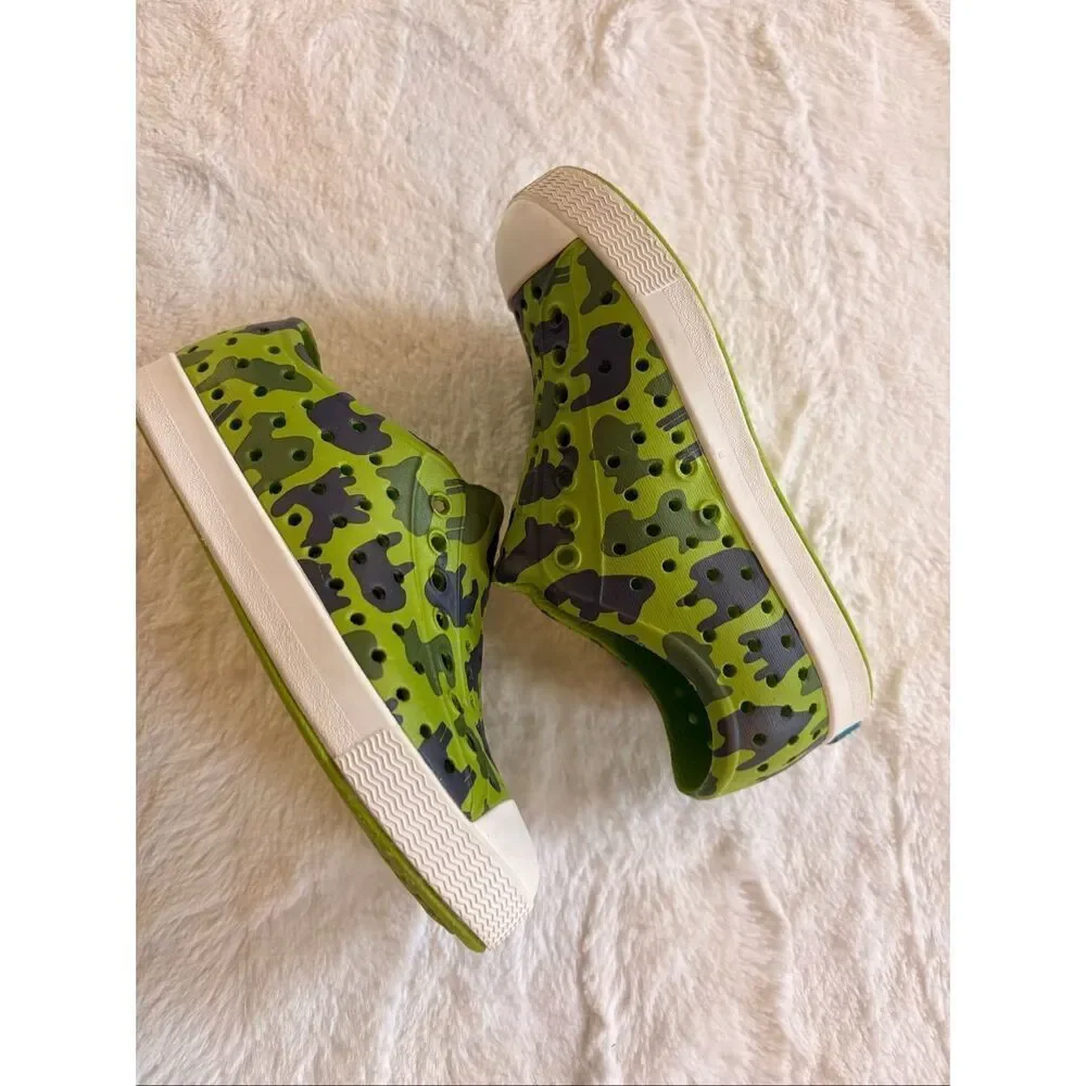 Native Shoes Green size 9C